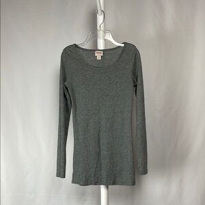 4/$16 Gray Fitted Long Sleeve Tee Shirt Ribbed Knit Top Lightweight Women’s S